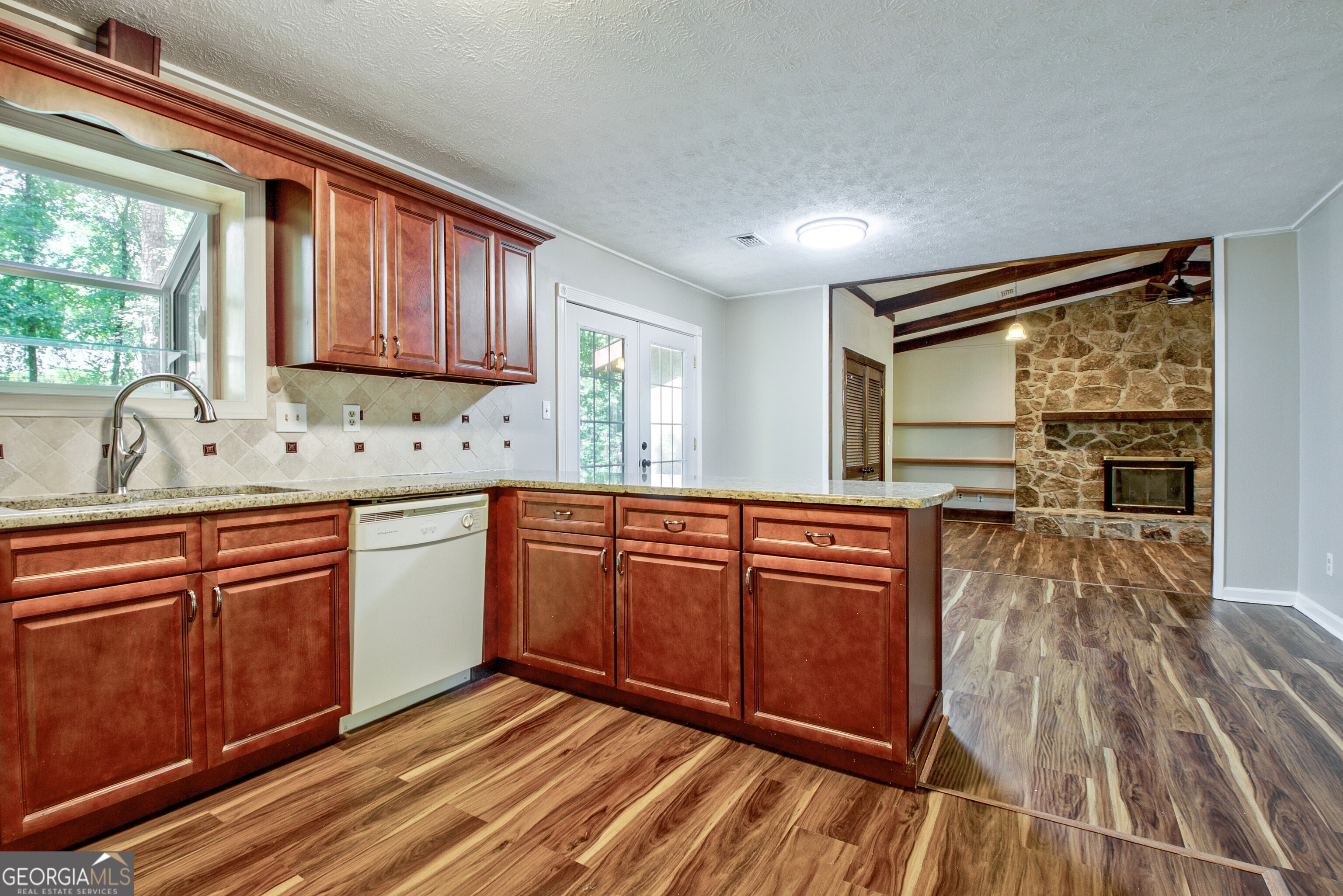 Newnan, Georgia 30265, United States, 3 Bedrooms Bedrooms, ,3 BathroomsBathrooms,Residential,Active,184102