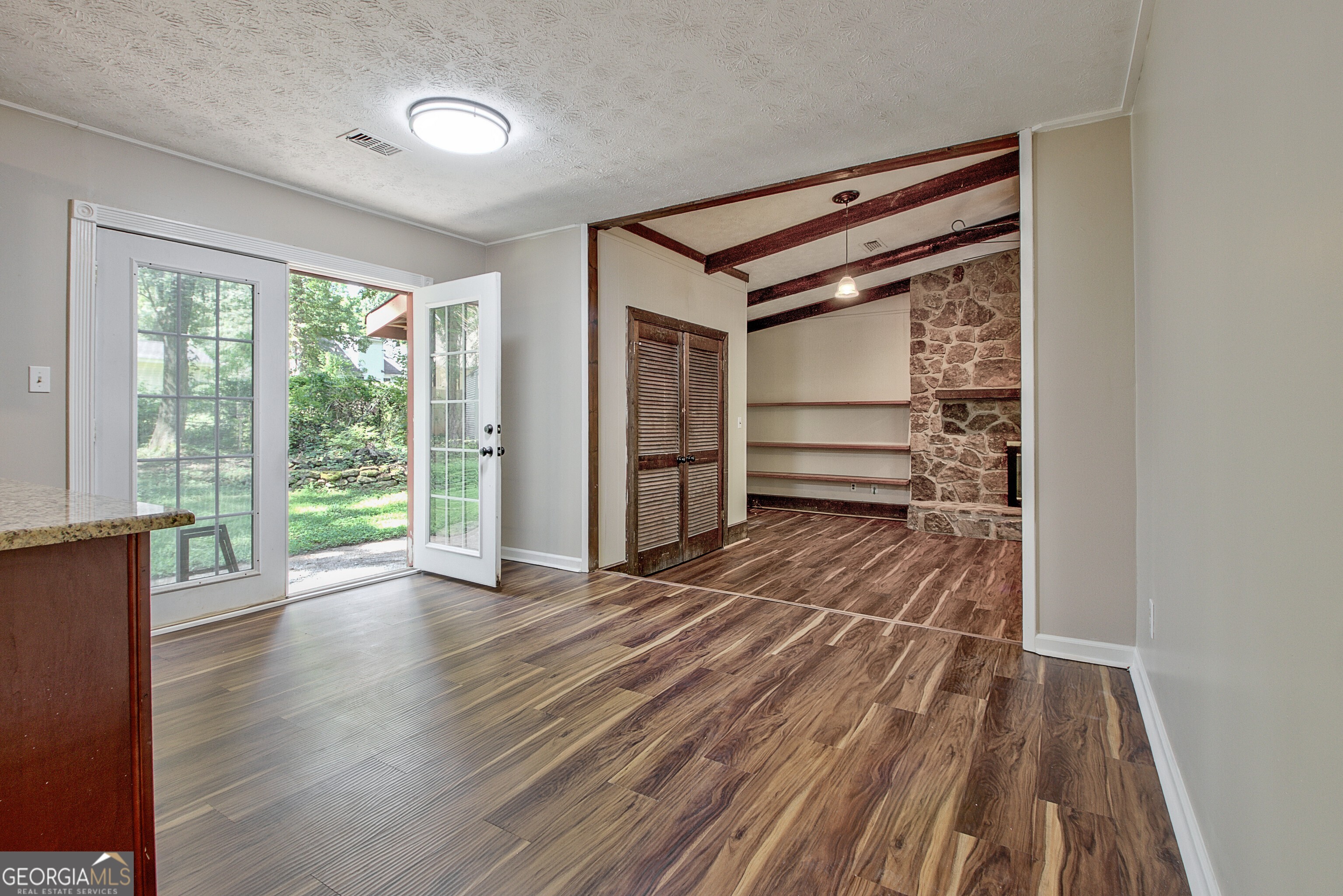 Newnan, Georgia 30265, United States, 3 Bedrooms Bedrooms, ,3 BathroomsBathrooms,Residential,Active,184102