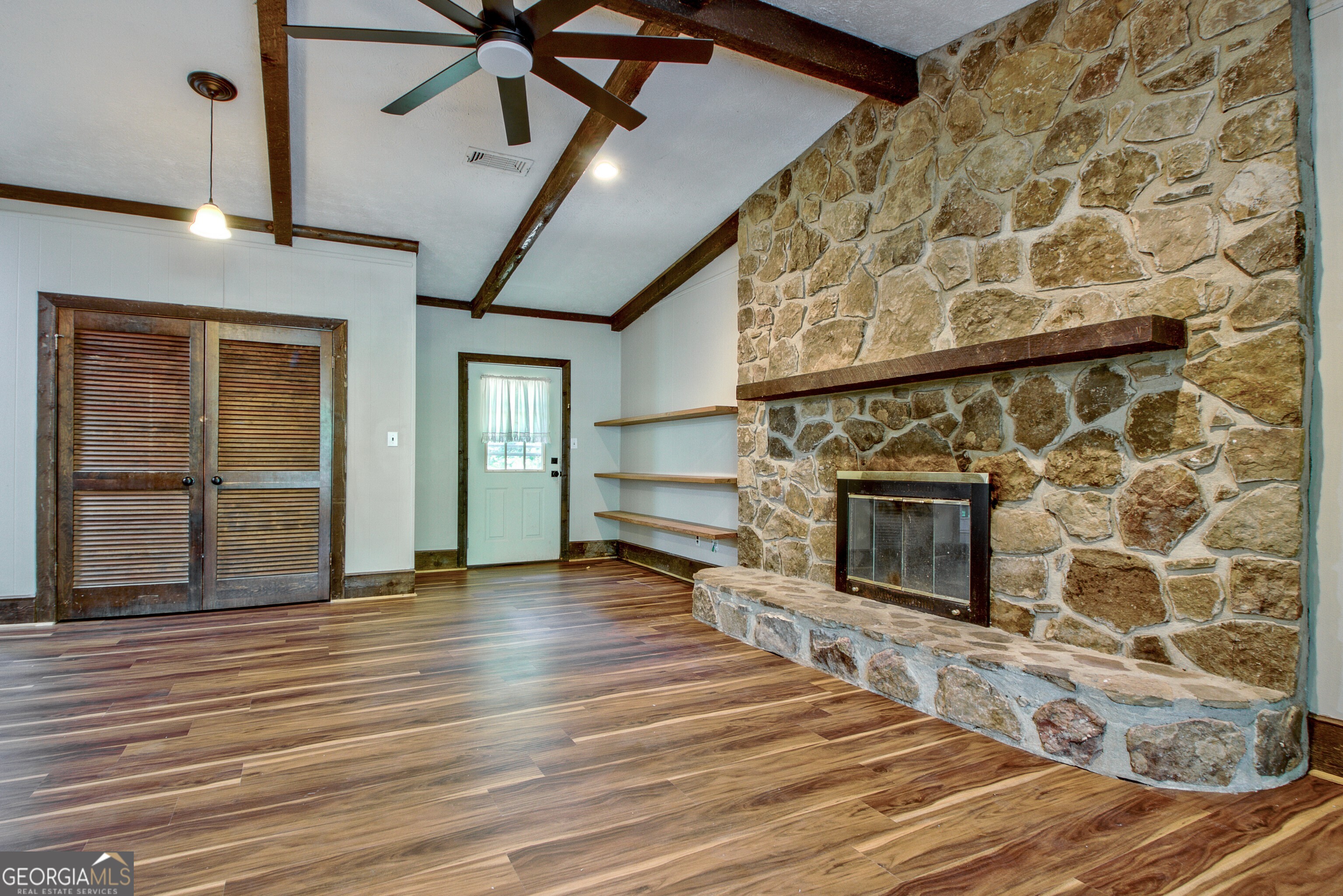 Newnan, Georgia 30265, United States, 3 Bedrooms Bedrooms, ,3 BathroomsBathrooms,Residential,Active,184102