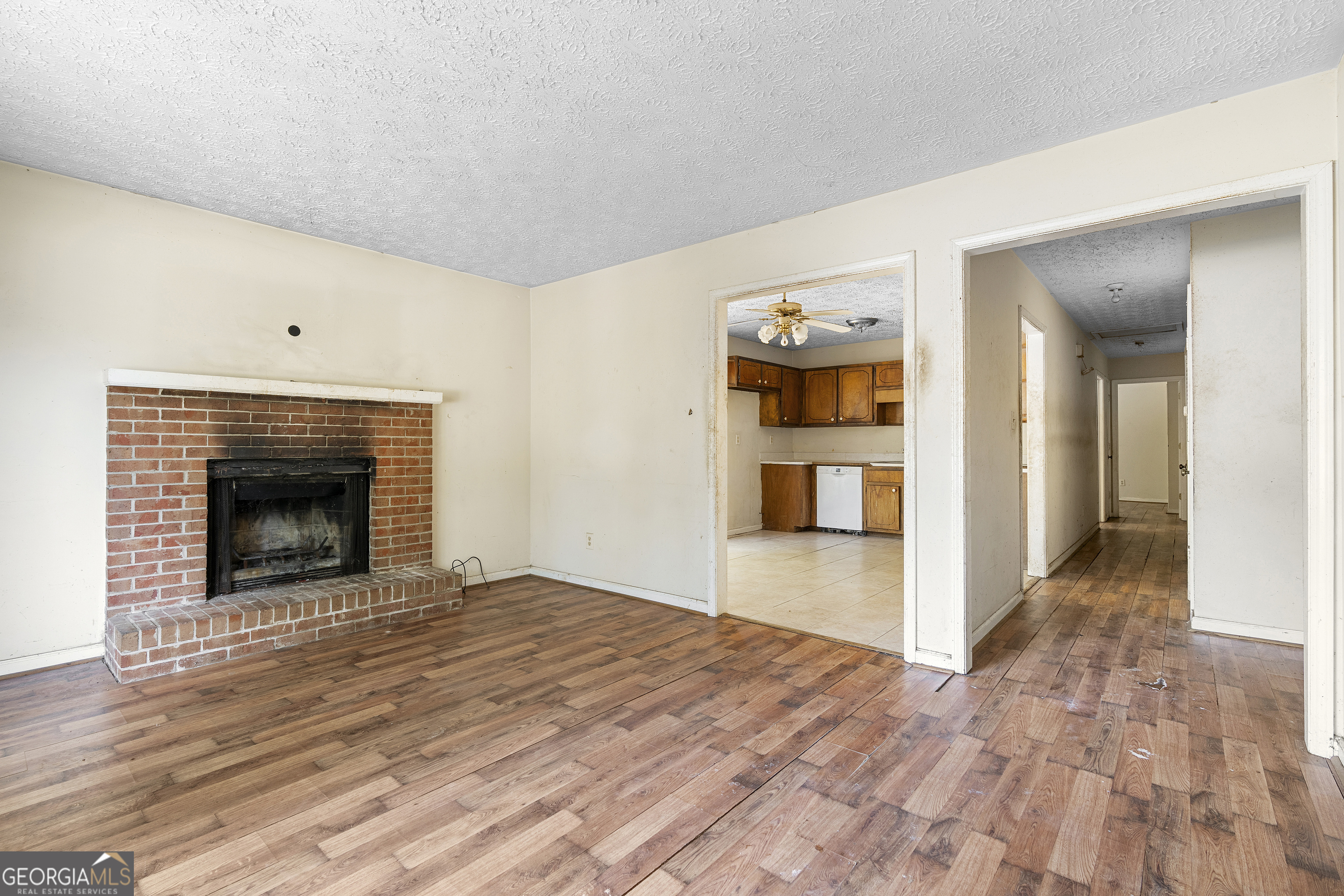850 856 Pastel DR