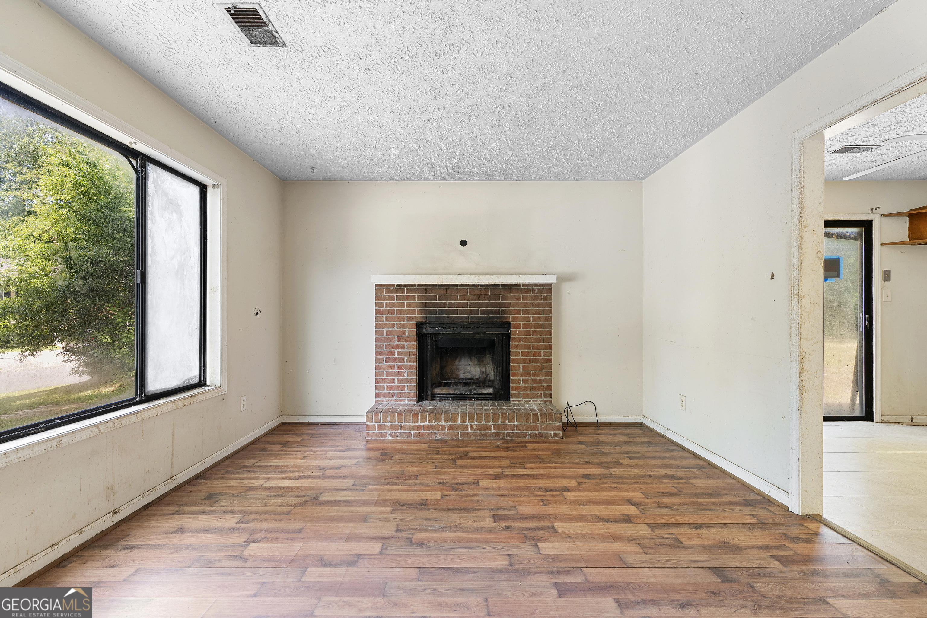 850 856 Pastel DR