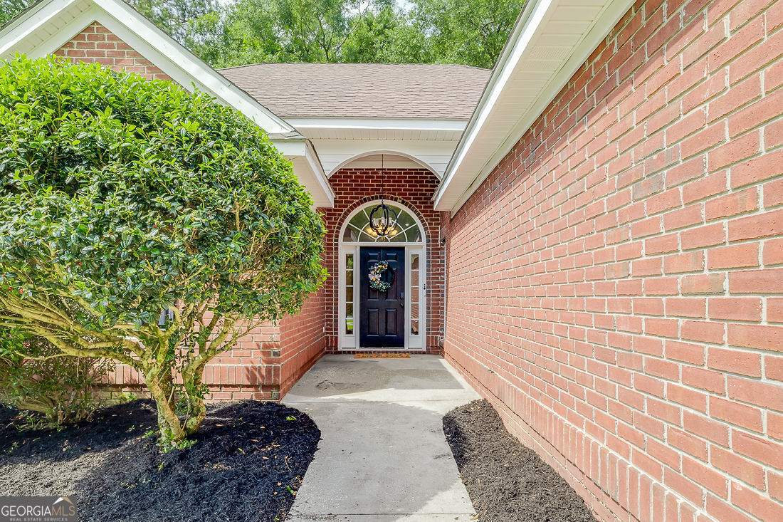 79 Churchill CT