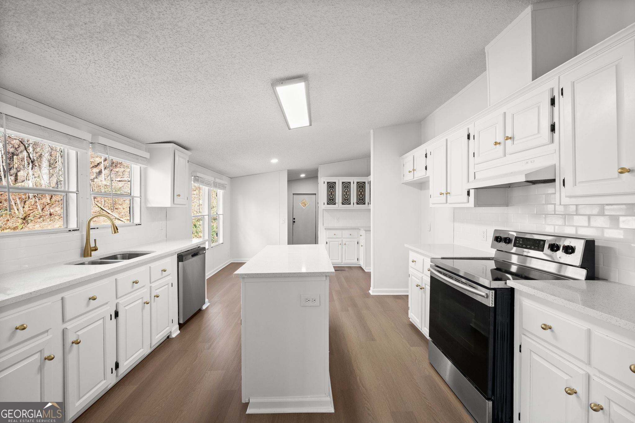 4548 Old Cornelia HWY