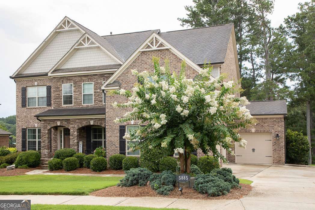 5885 Thoroughbred WAY