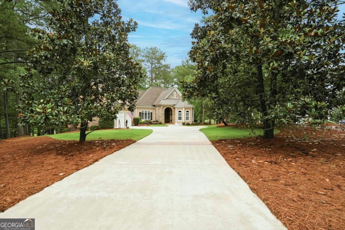 1051 Cawthorne LN