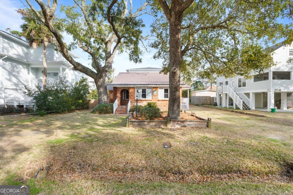 Photo of 912 Jones Avenue, Tybee Island, GA 31328 (MLS # 10701690)