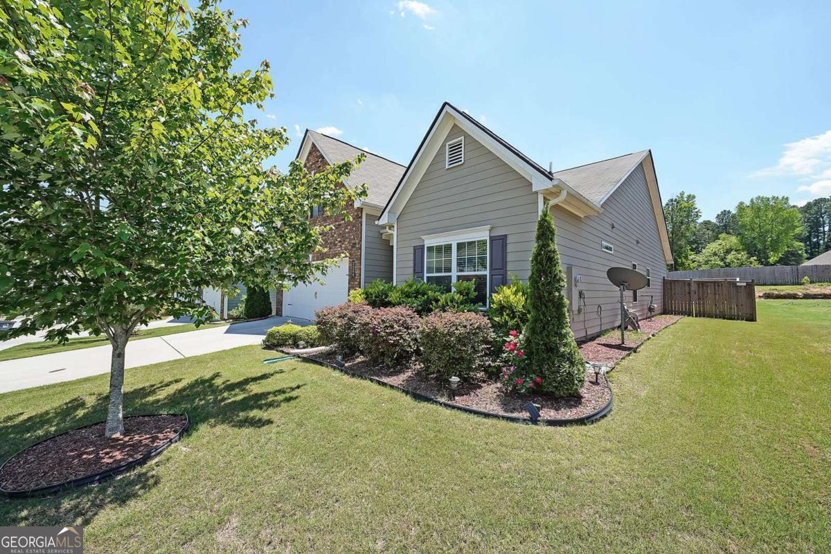 2209 Cedar Place CT