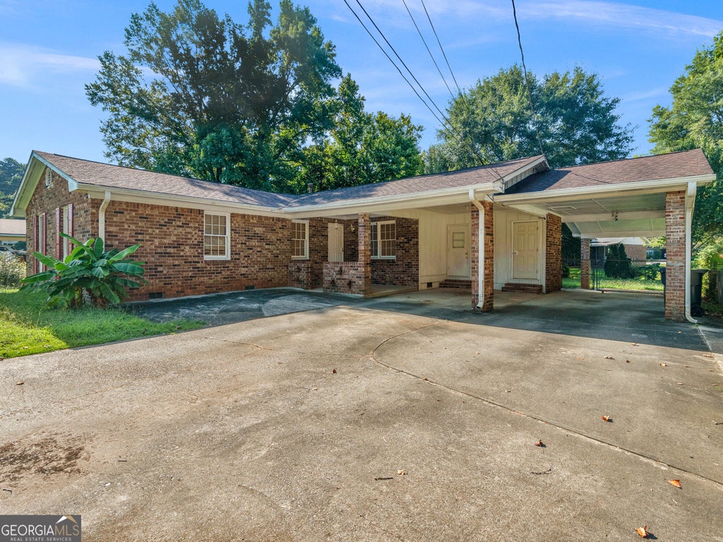 Photo of 242 Lake Jodeco Rd, Jonesboro, GA 30236 (MLS # 10841202)