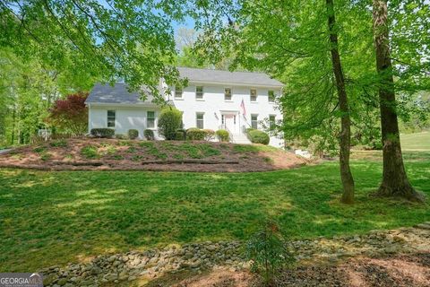 1075 Willow BND Roswell GA 30075