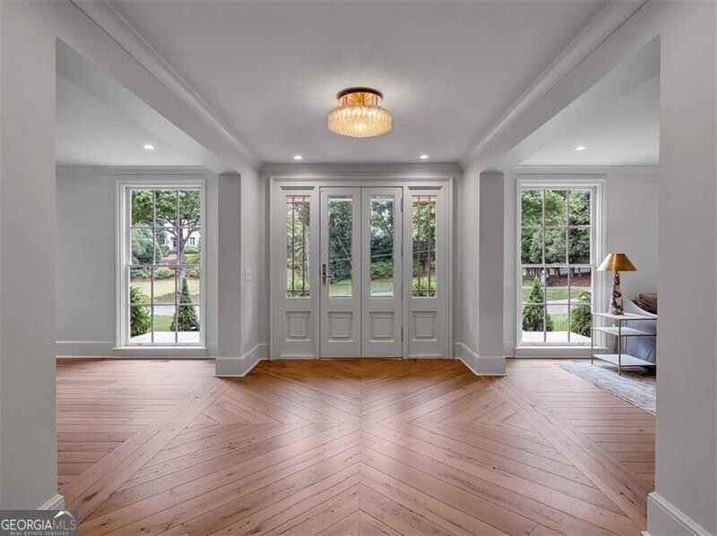 Tuxedo Park - Residential