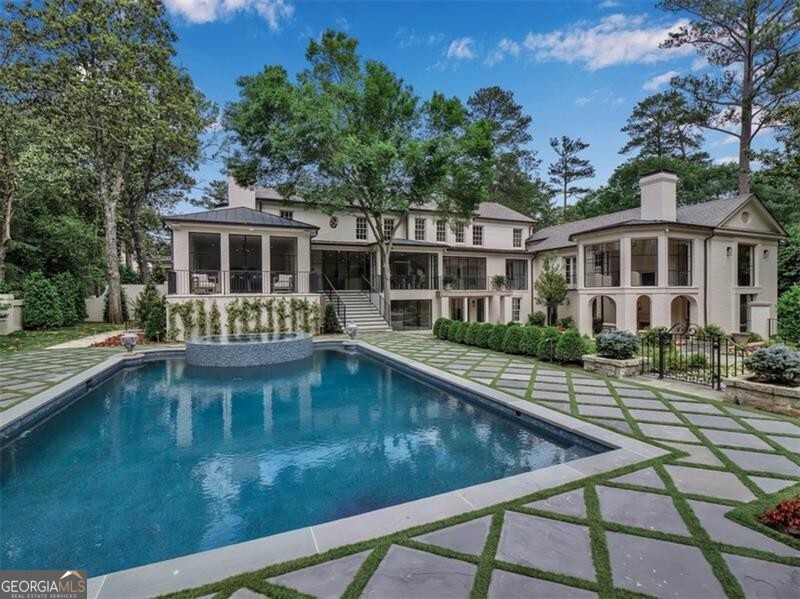 Tuxedo Park - Residential