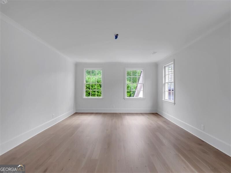 Tuxedo Park - Residential