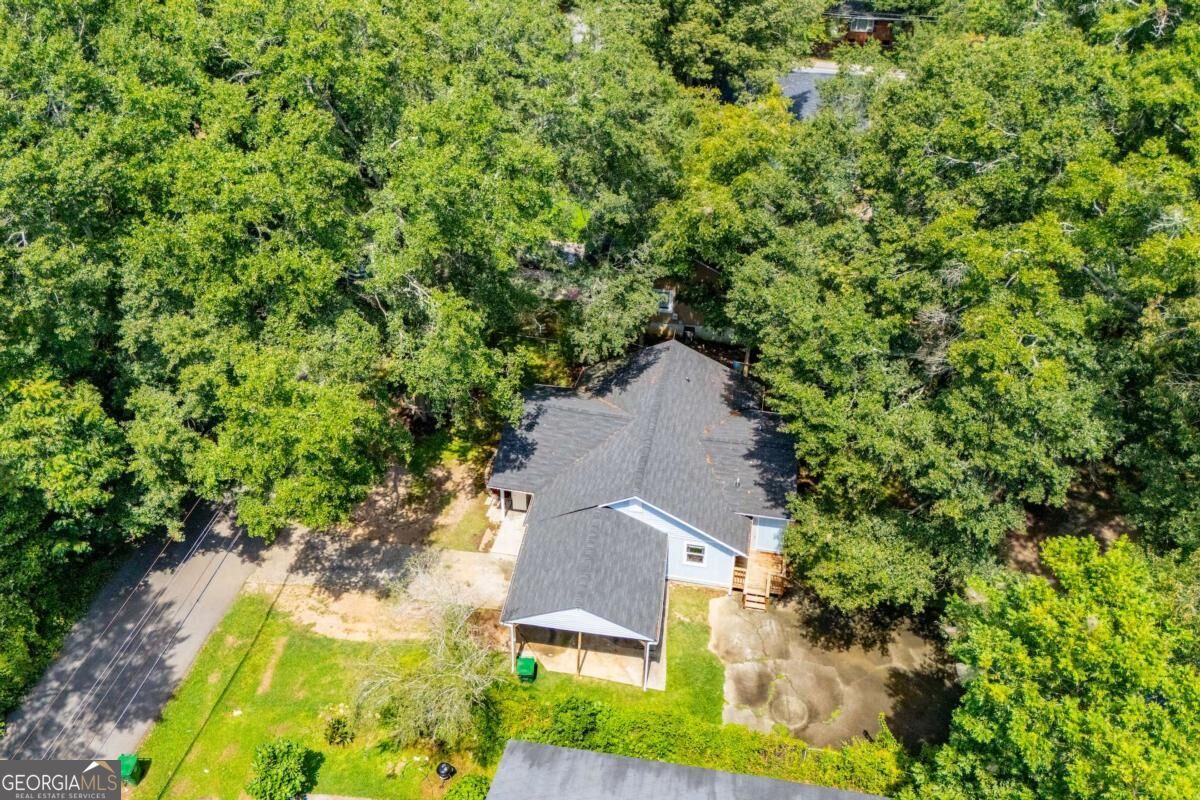 110 N Garrett ST