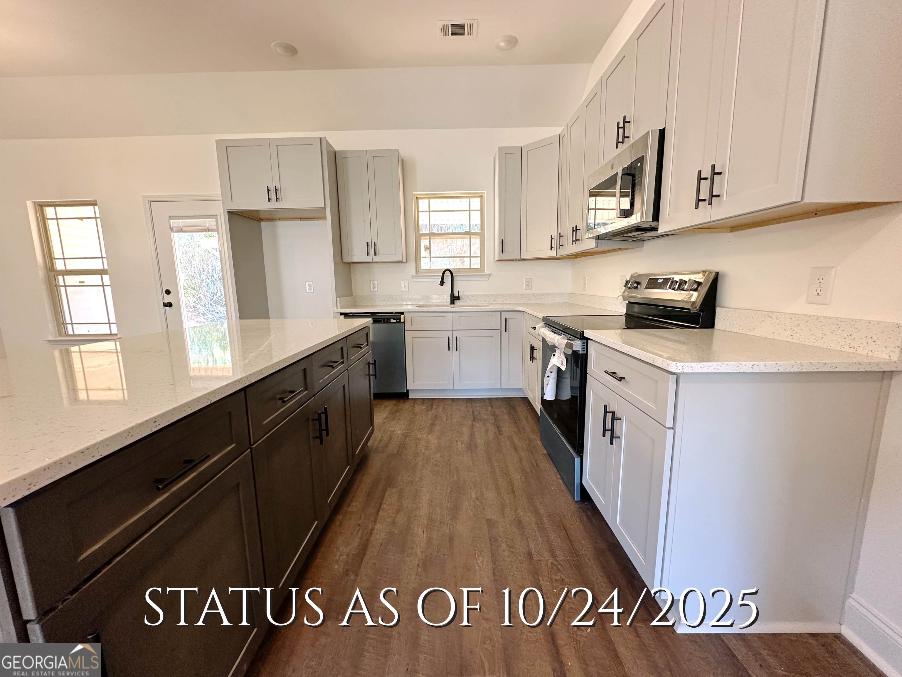 402 Collins Estate AVE