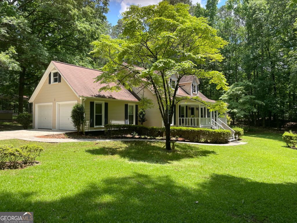 Photo of 160 Shoal Creek Road, Fayetteville, GA 30215 (MLS # 10767367)