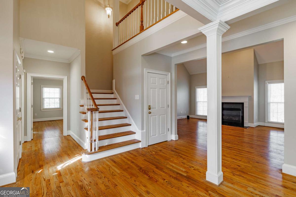 218 Thornhill DR