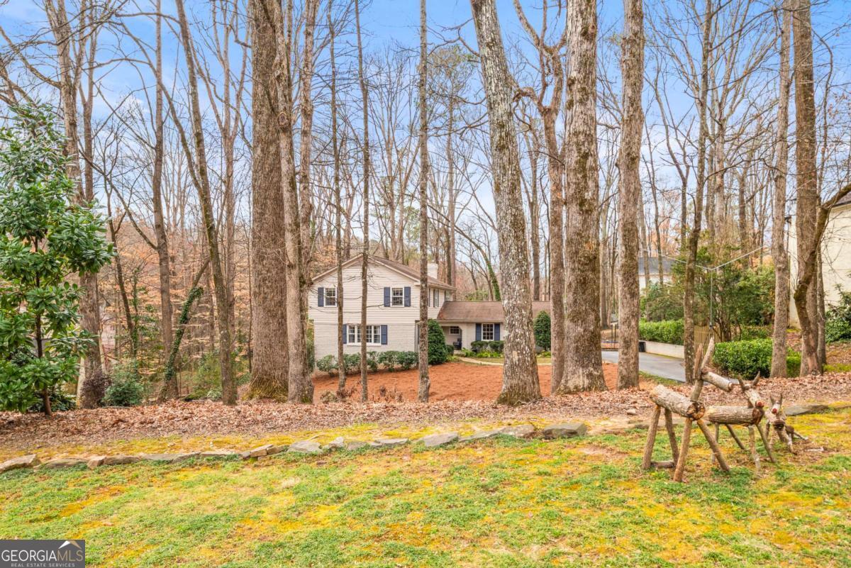 345 W Spalding DR