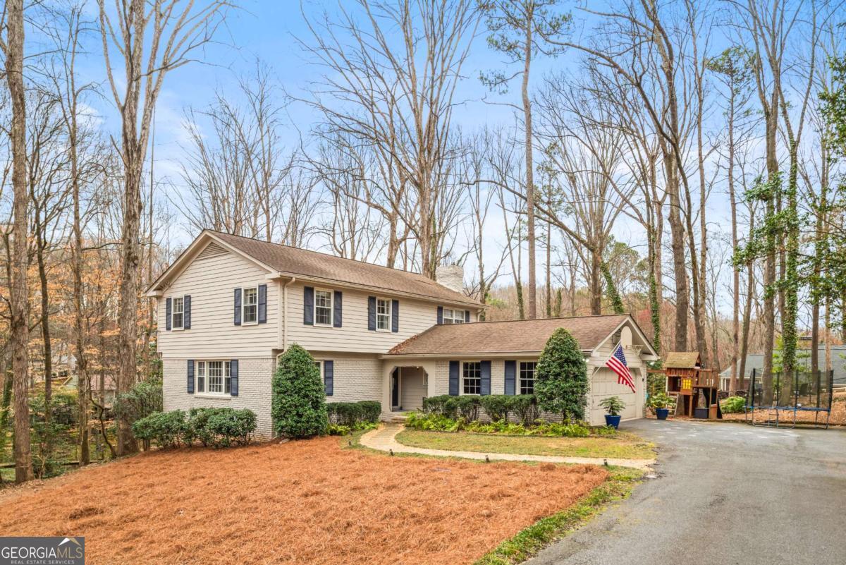 345 W Spalding DR