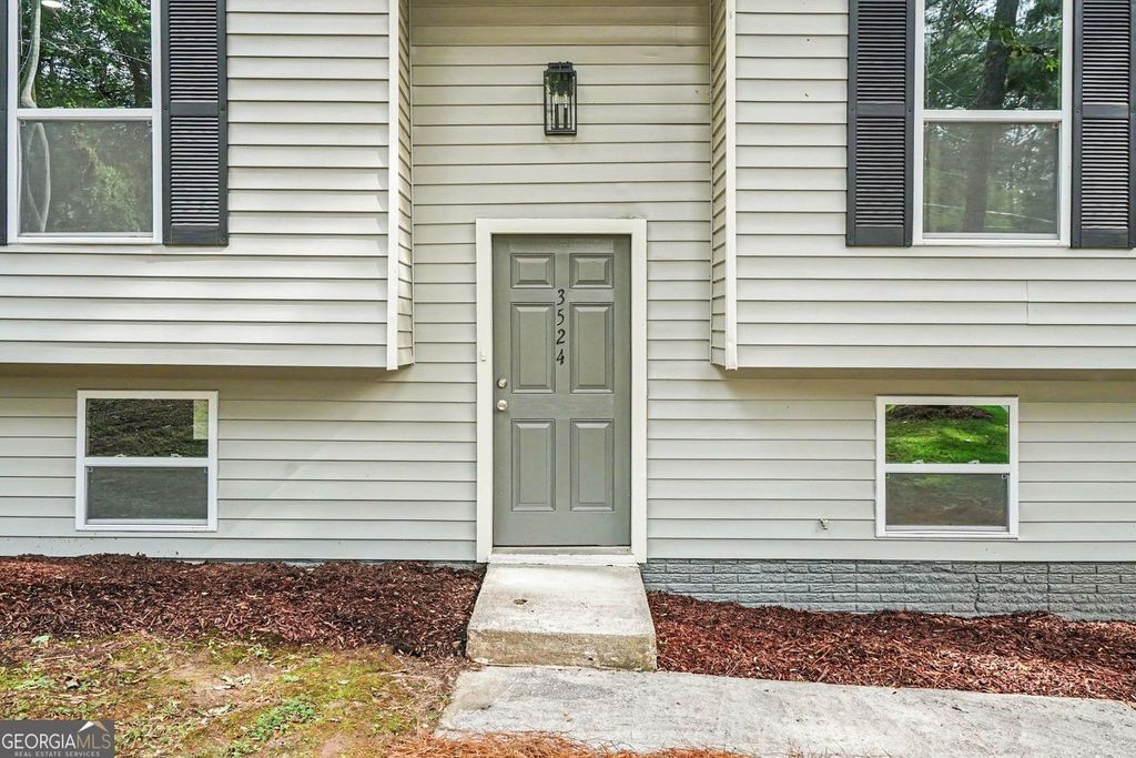 Photo of 3524 Exeter Court, Snellville, GA 30039 (MLS # 10773270)
