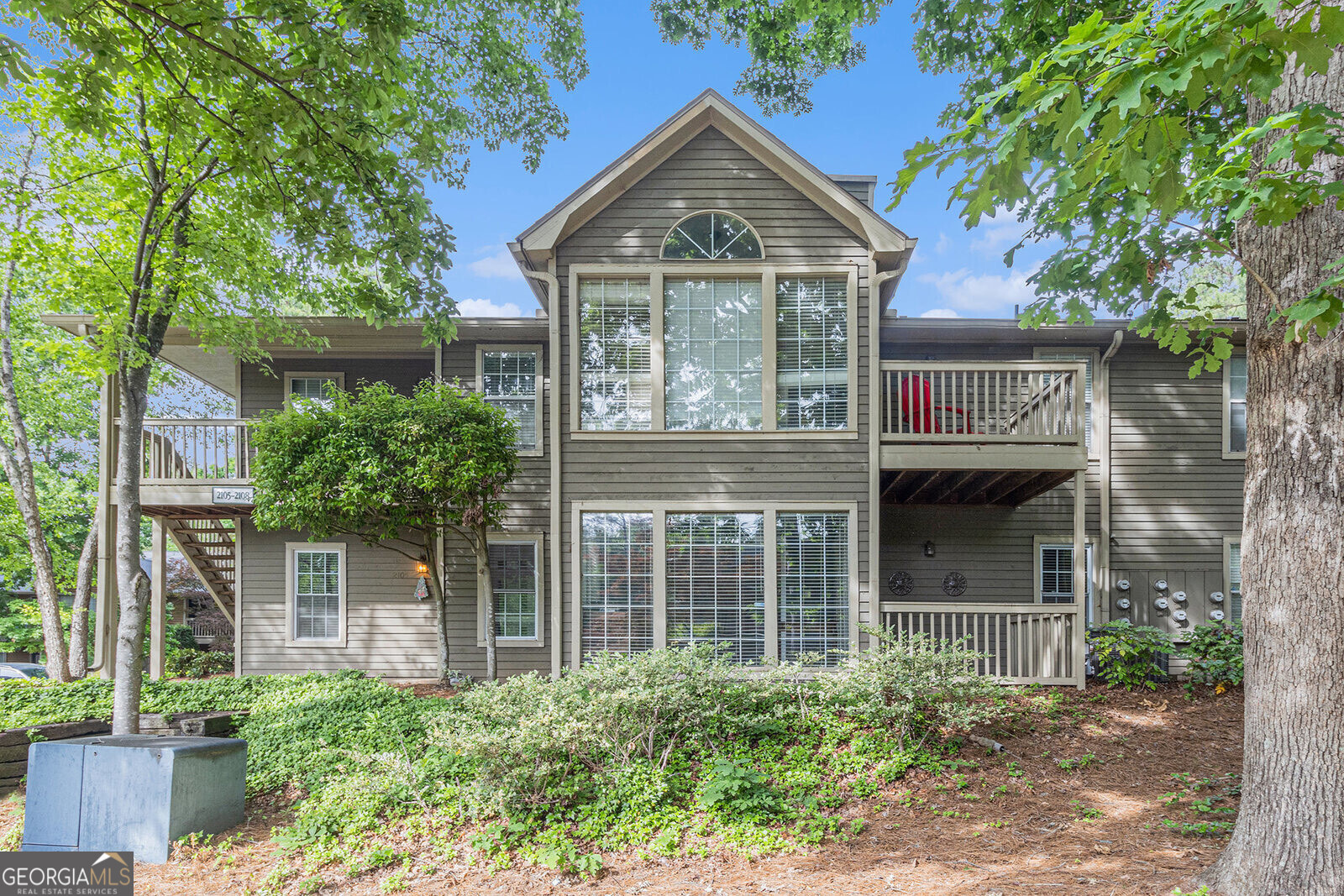 2105 Country Park DR SE