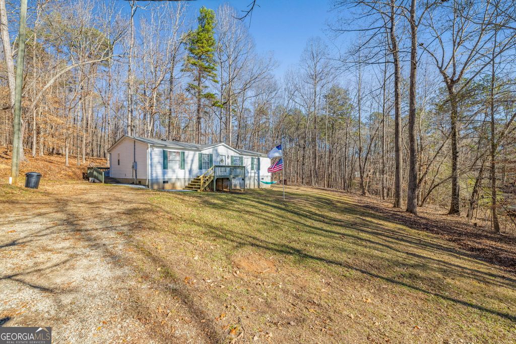 Photo of 70 Hunters Way, Toccoa, GA 30577 (MLS # 10657790)