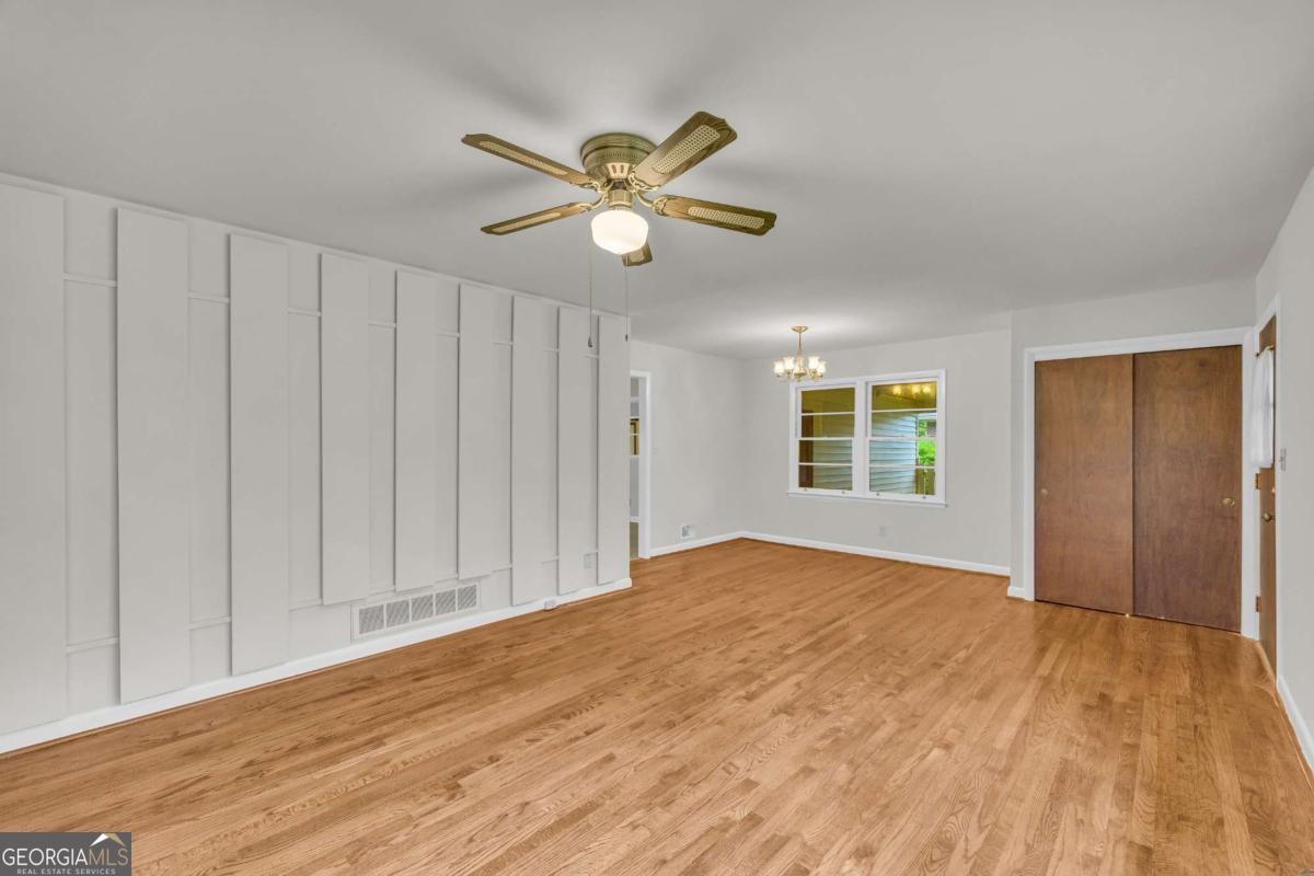 411 College CIR