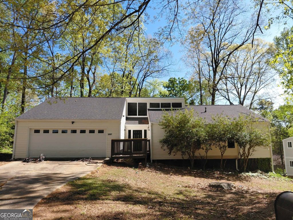 Photo of 5007 Hickory Oak Court, Stone Mountain, GA 30088 (MLS # 10739966)