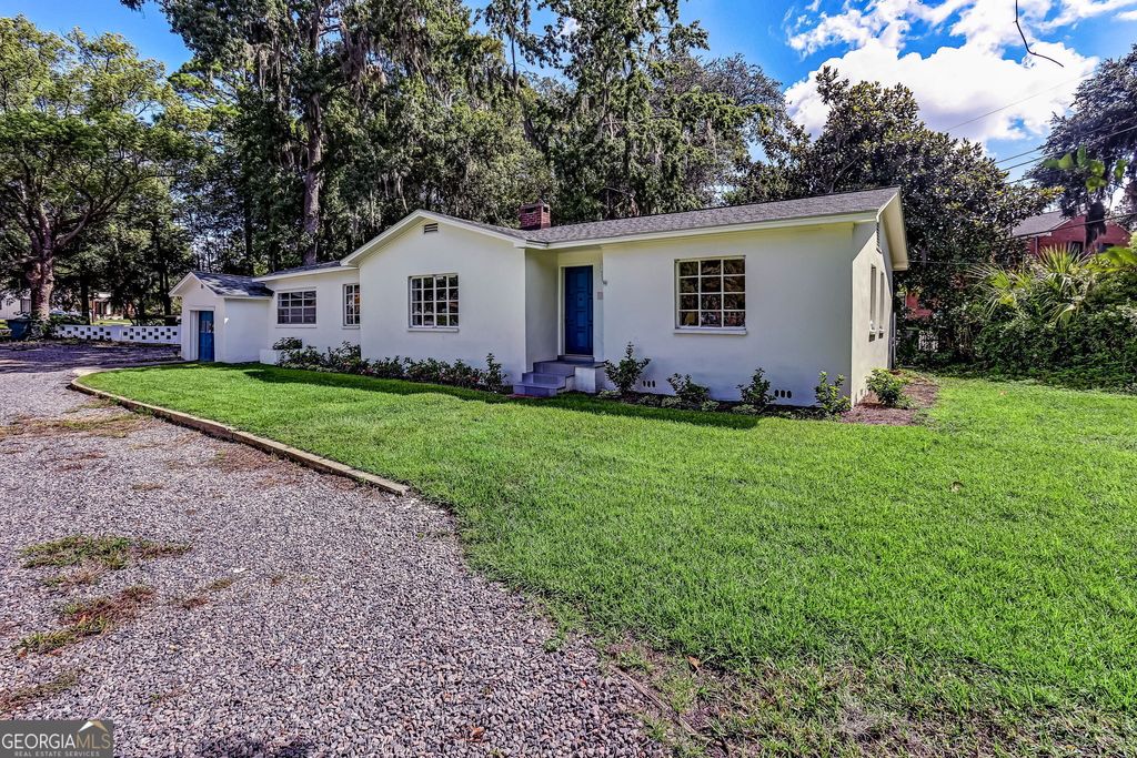 Photo of 1928 Skidaway Road, Savannah, GA 31404 (MLS # 10766754)