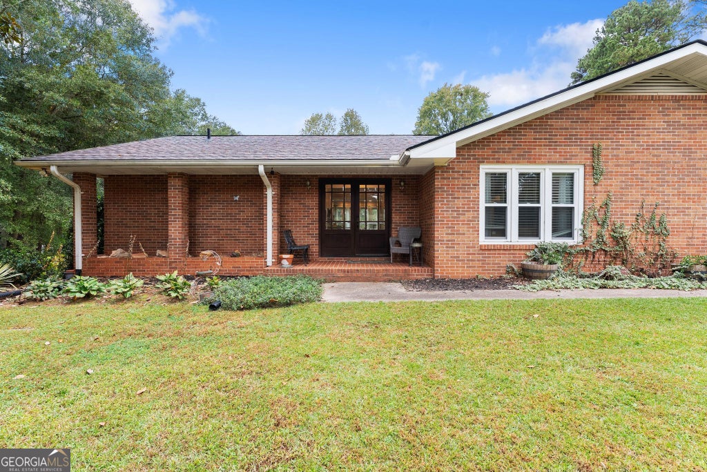Photo of 37 Ayers Creek Drive, Toccoa, GA 30577 (MLS # 10879285)