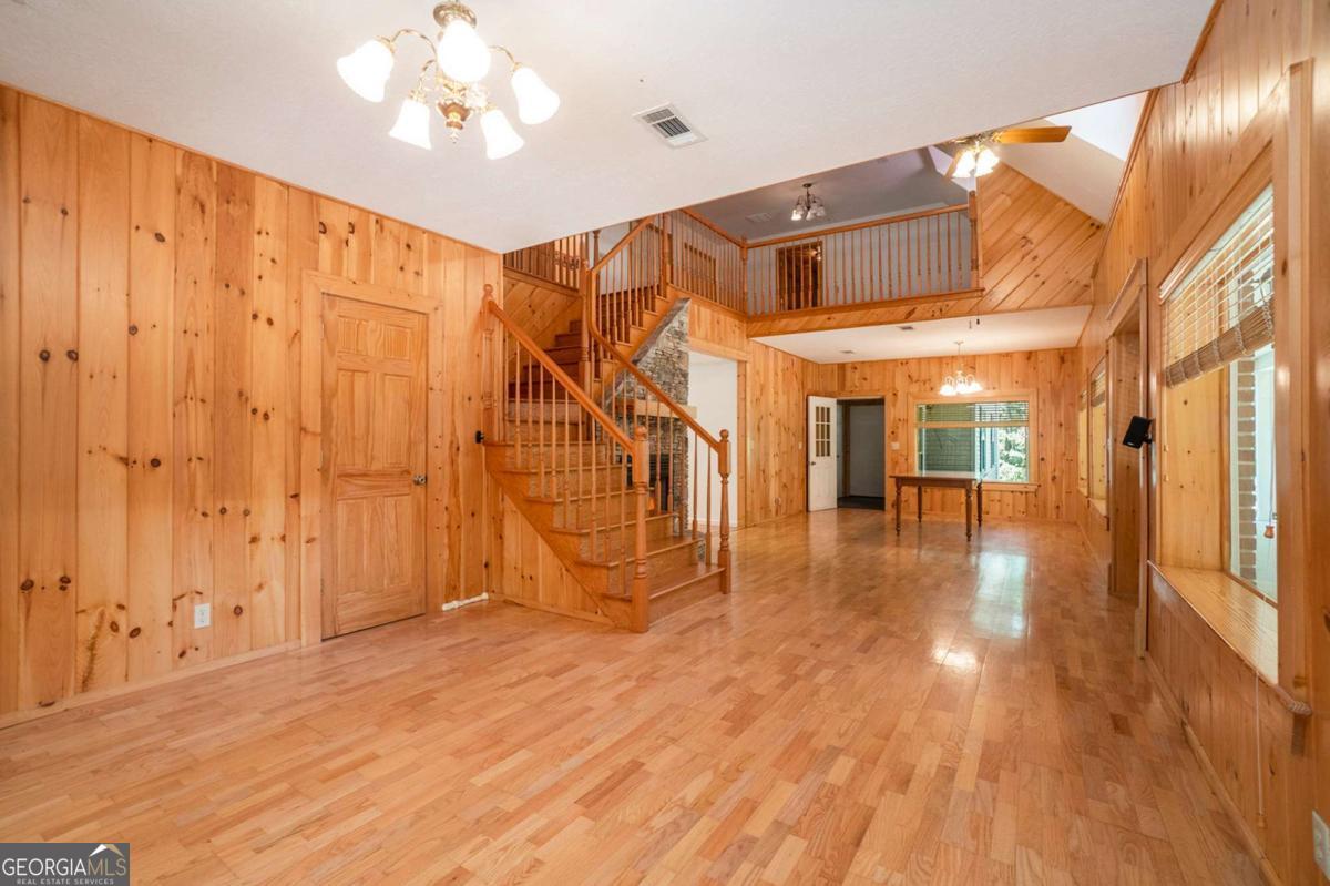 74 Timber LN