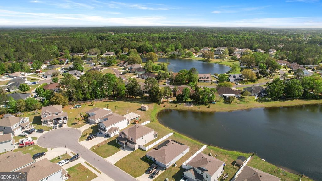 listing image 80