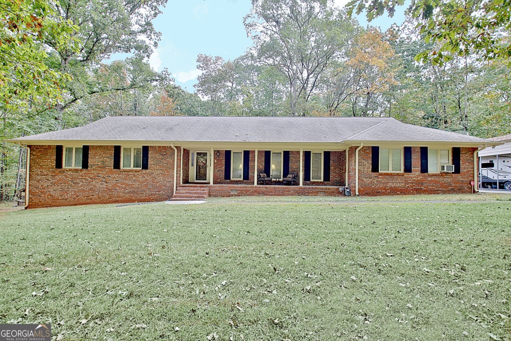 Photo of 120 WOODLAND Road, Fayetteville, GA 30214 (MLS # 10637249)