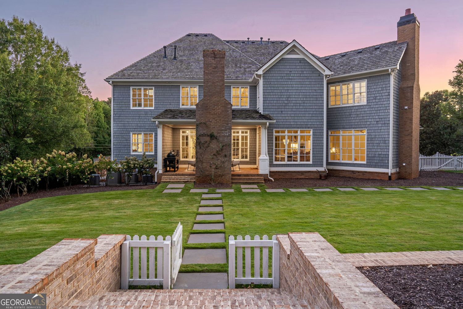 Alpharetta, Georgia 30004, United States, 5 Bedrooms Bedrooms, ,6 BathroomsBathrooms,Residential,Active,222931