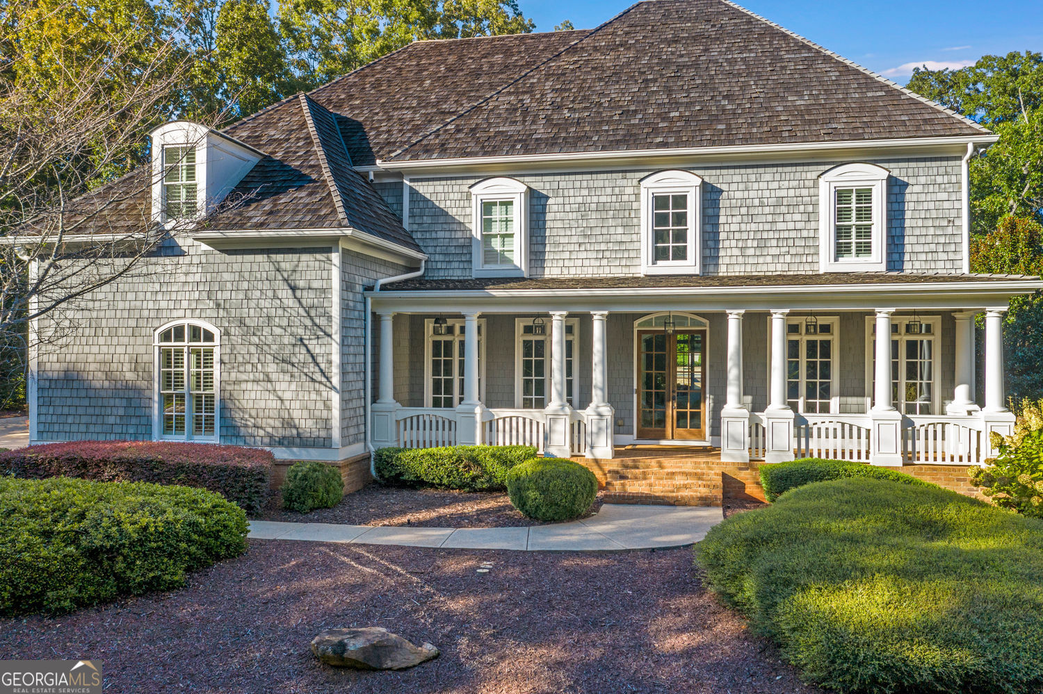 Alpharetta, Georgia 30004, United States, 5 Bedrooms Bedrooms, ,6 BathroomsBathrooms,Residential,Active,222931