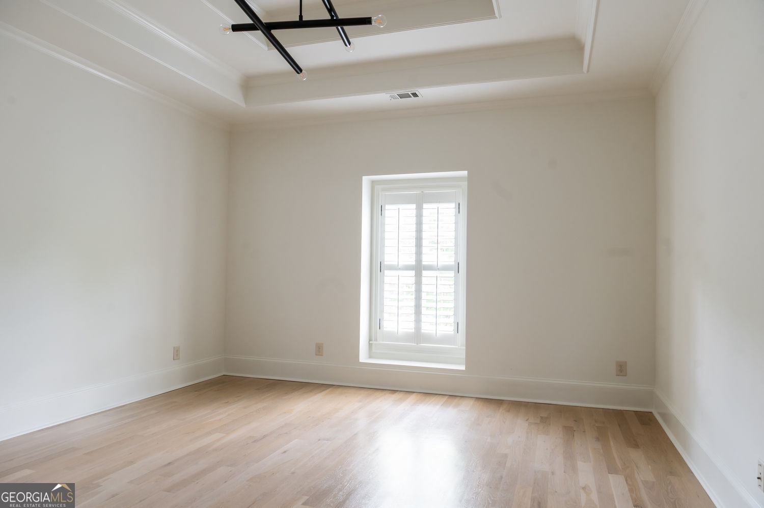 Alpharetta, Georgia 30004, United States, 5 Bedrooms Bedrooms, ,6 BathroomsBathrooms,Residential,Active,222931