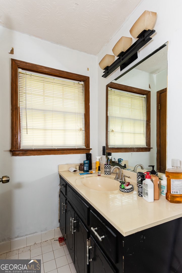 Ellenwood, Georgia 30294, United States, 3 Bedrooms Bedrooms, ,2 BathroomsBathrooms,Residential,Pending,122870