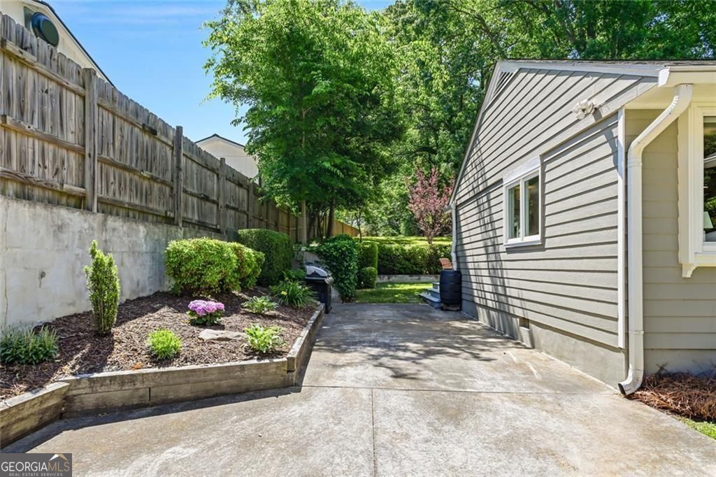 3225 Caldwell RD NE