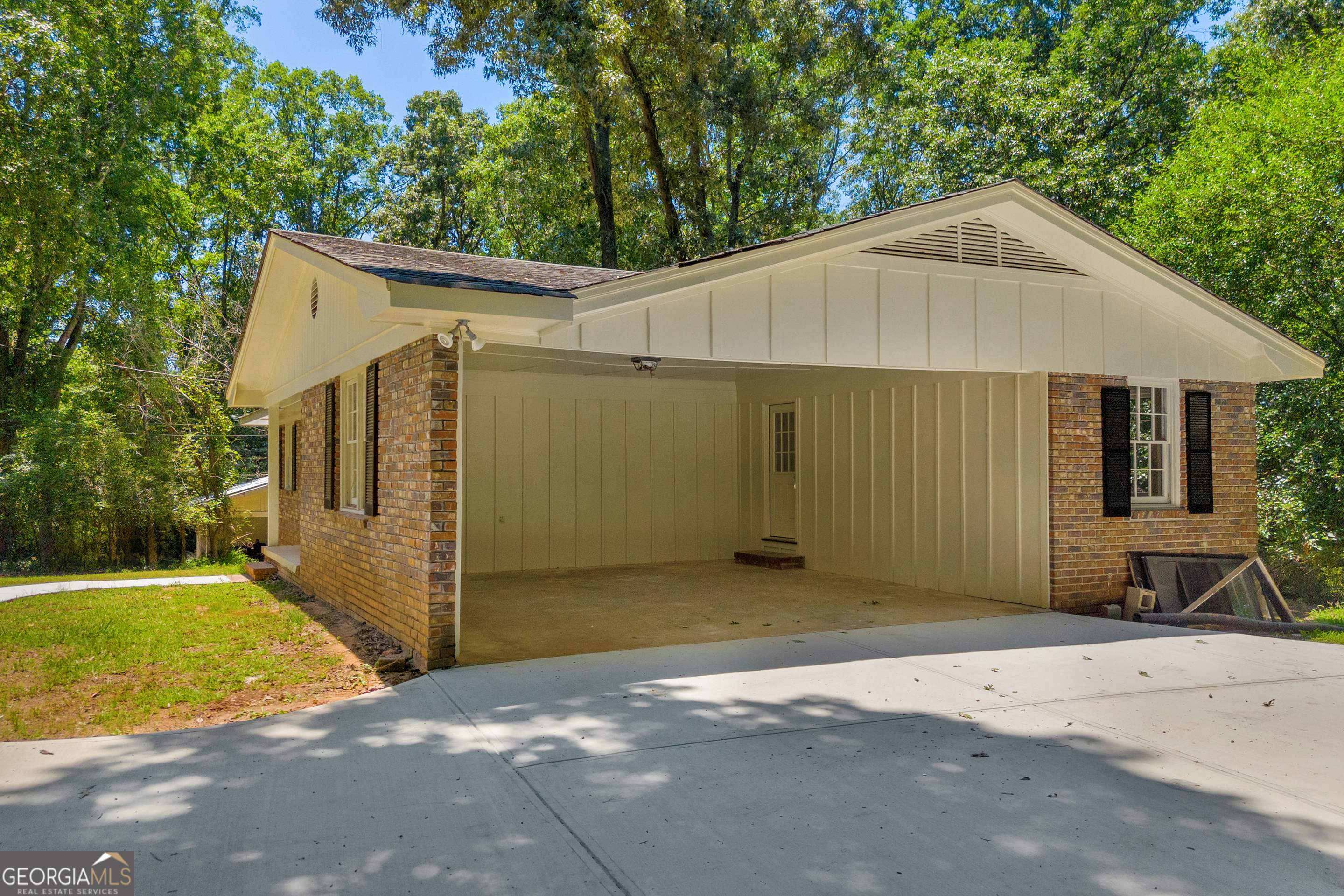 64 Maynard CT