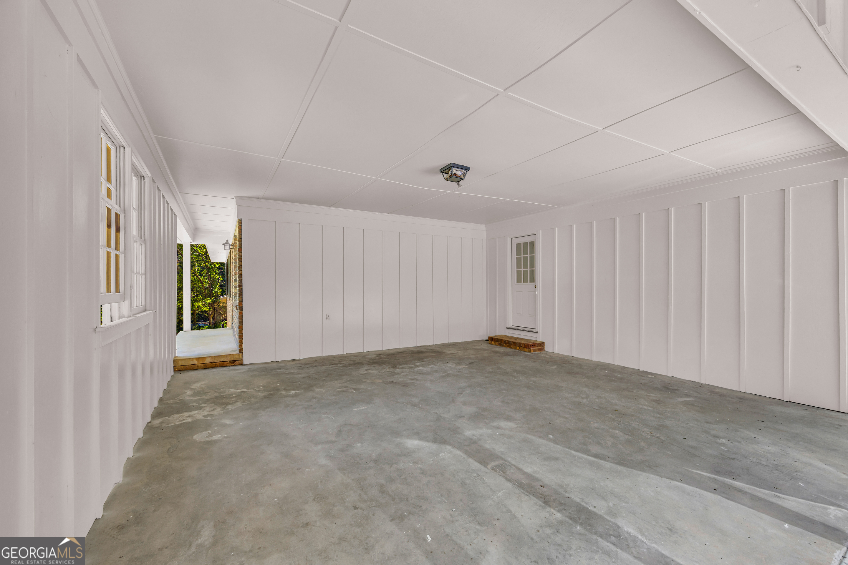 64 Maynard CT