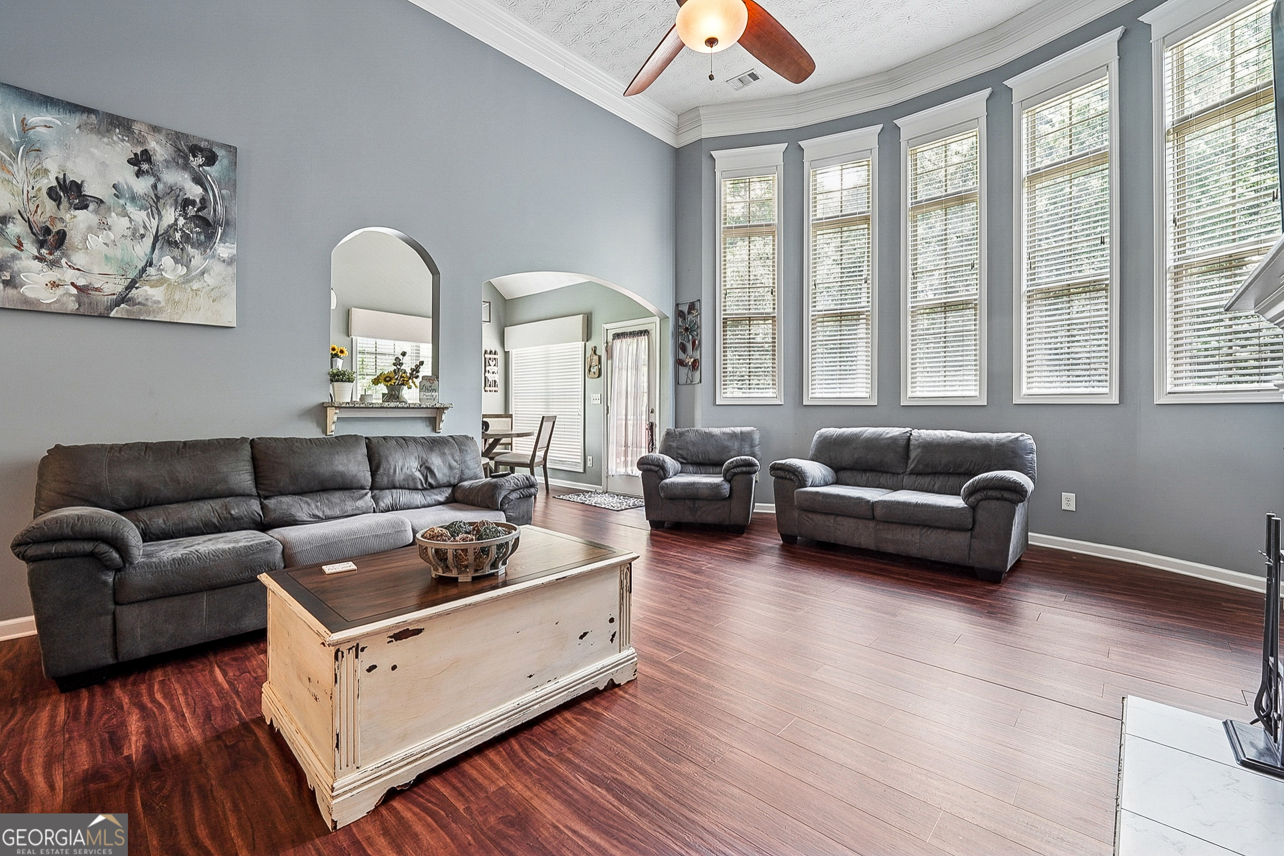 107 Laurel Oaks LN