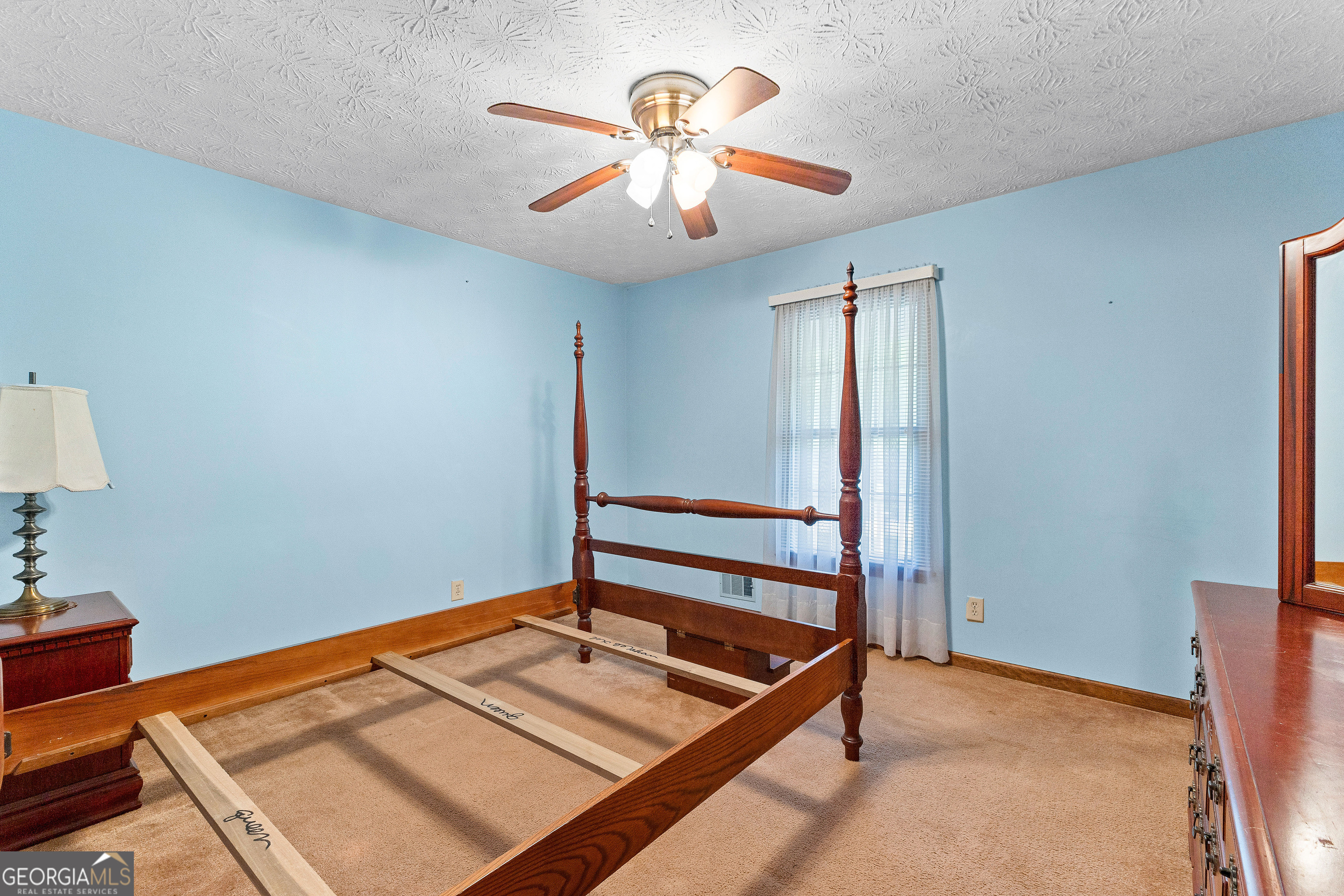 Fayetteville, Georgia 30215, United States, 3 Bedrooms Bedrooms, ,2 BathroomsBathrooms,Residential,Pending,110936