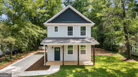 Photo of 147 W Ellawood Avenue, Cedartown, GA 30125 (MLS # 10814055)
