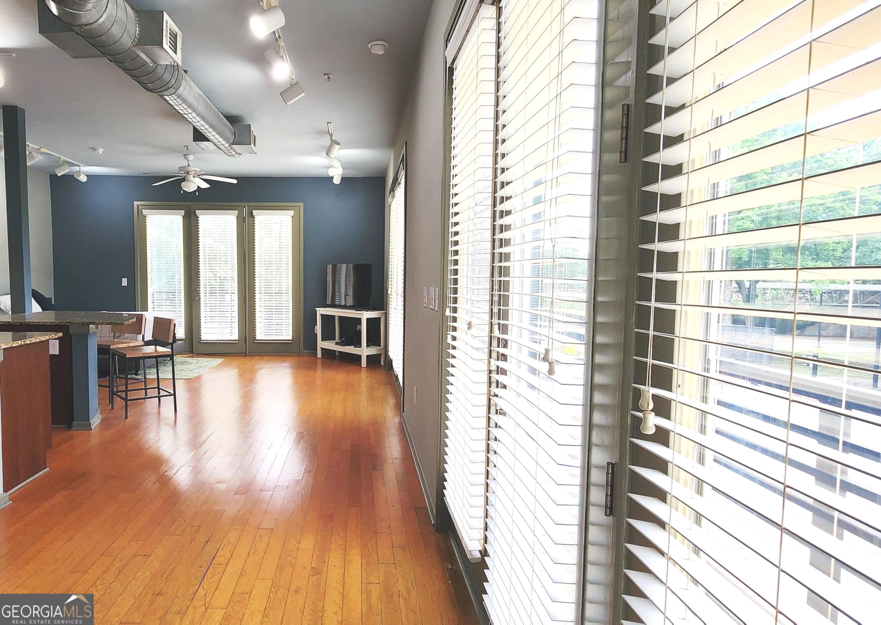 5300 Peachtree RD 2303