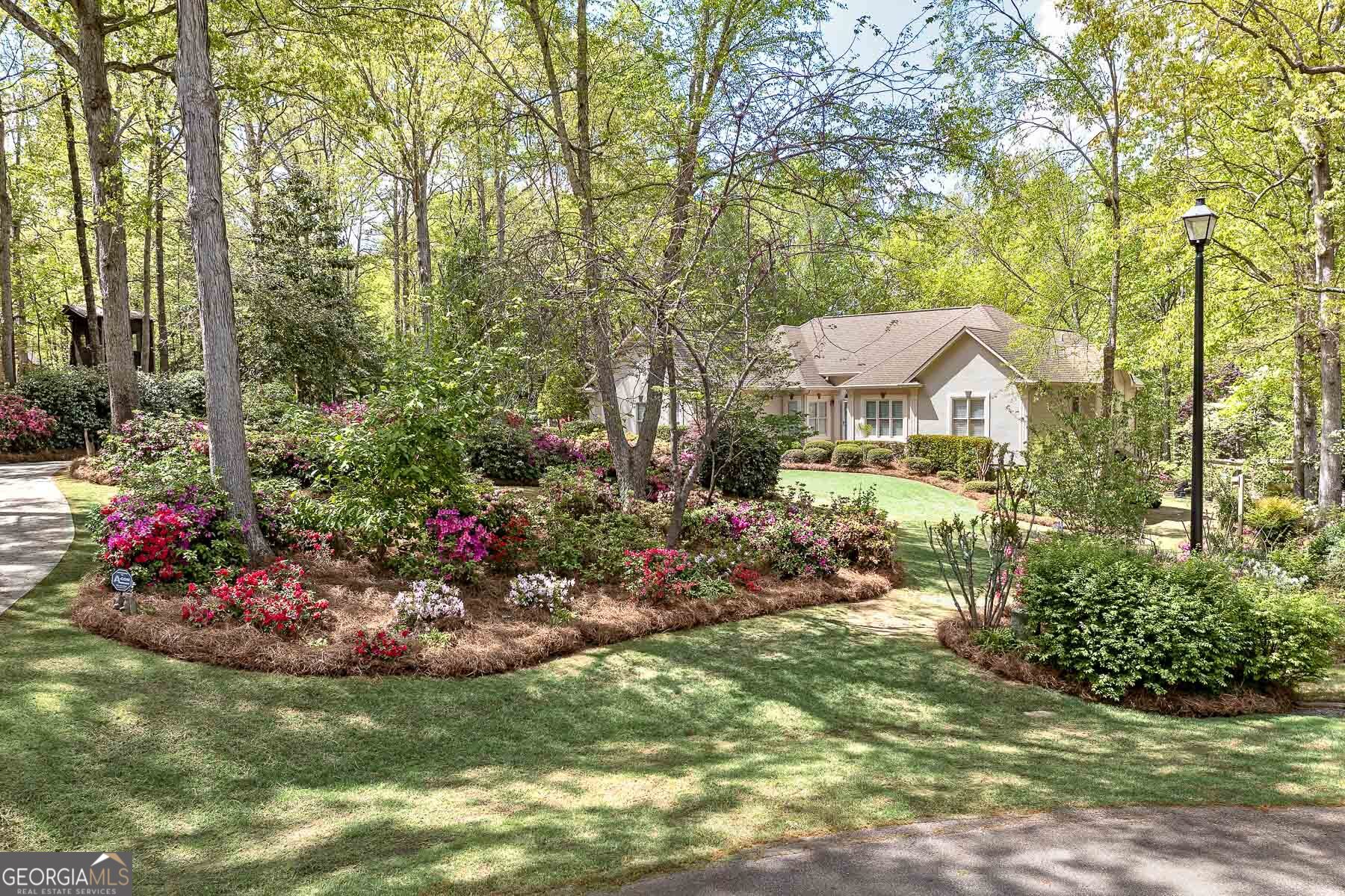 215 Oakwood Lakes DR