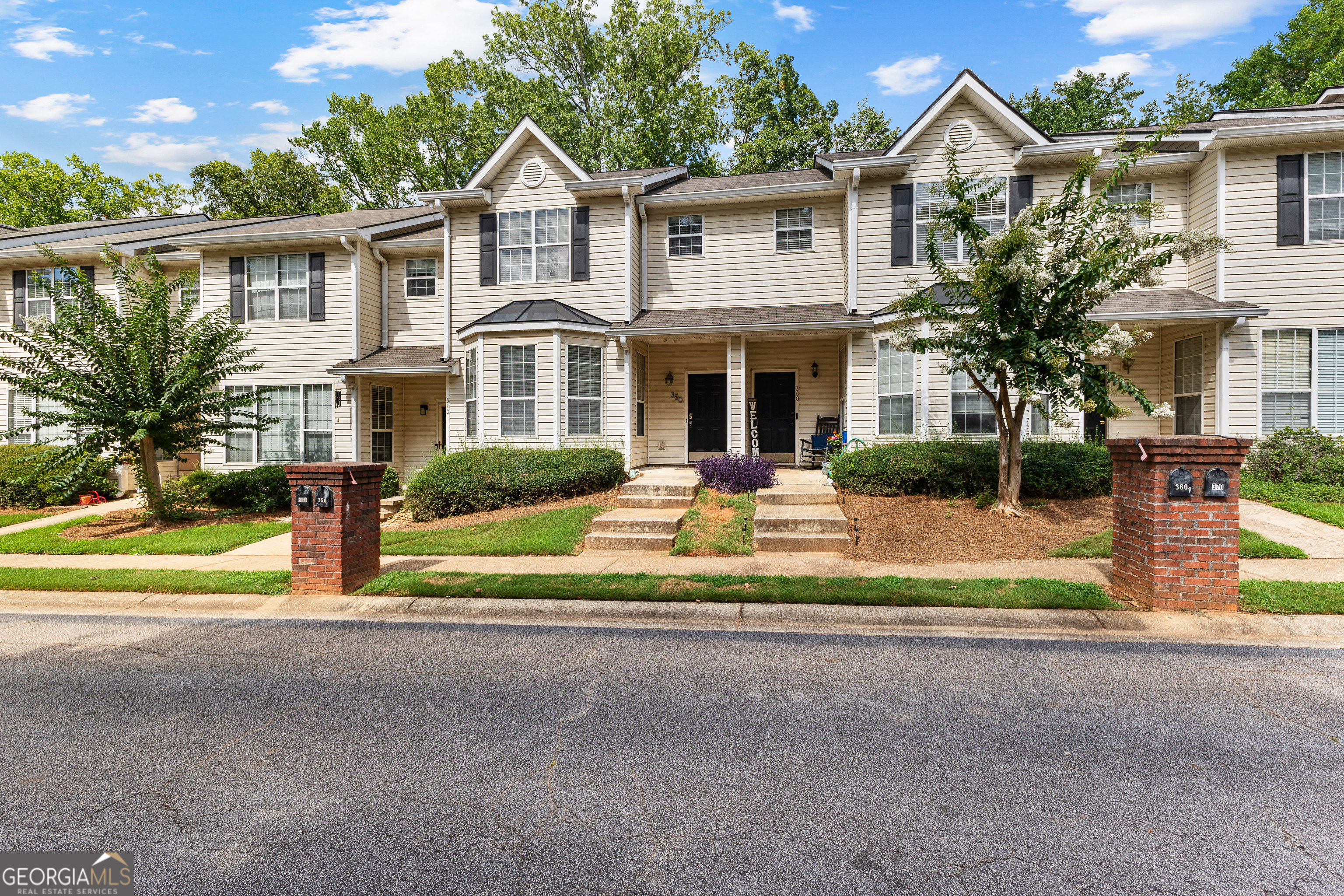 350 Brentwood DR