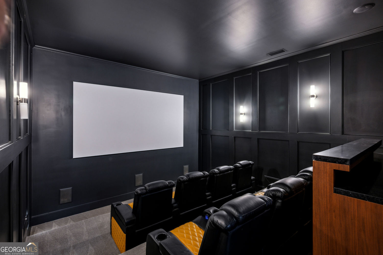 Sandy Springs, Georgia 30327, United States, 7 Bedrooms Bedrooms, ,10 BathroomsBathrooms,Residential,Active,171672