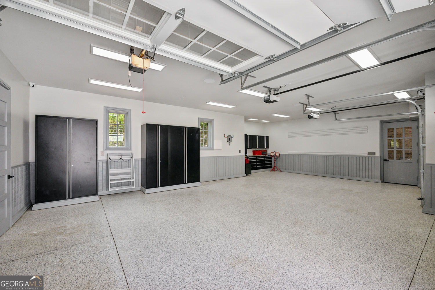 Sandy Springs, Georgia 30327, United States, 7 Bedrooms Bedrooms, ,10 BathroomsBathrooms,Residential,Active,171672