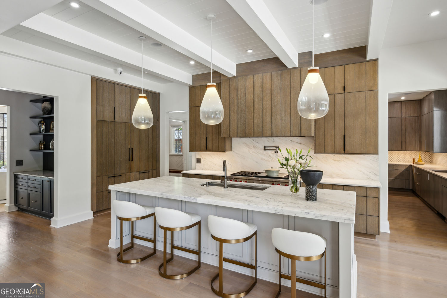 Sandy Springs, Georgia 30327, United States, 7 Bedrooms Bedrooms, ,10 BathroomsBathrooms,Residential,Active,171672