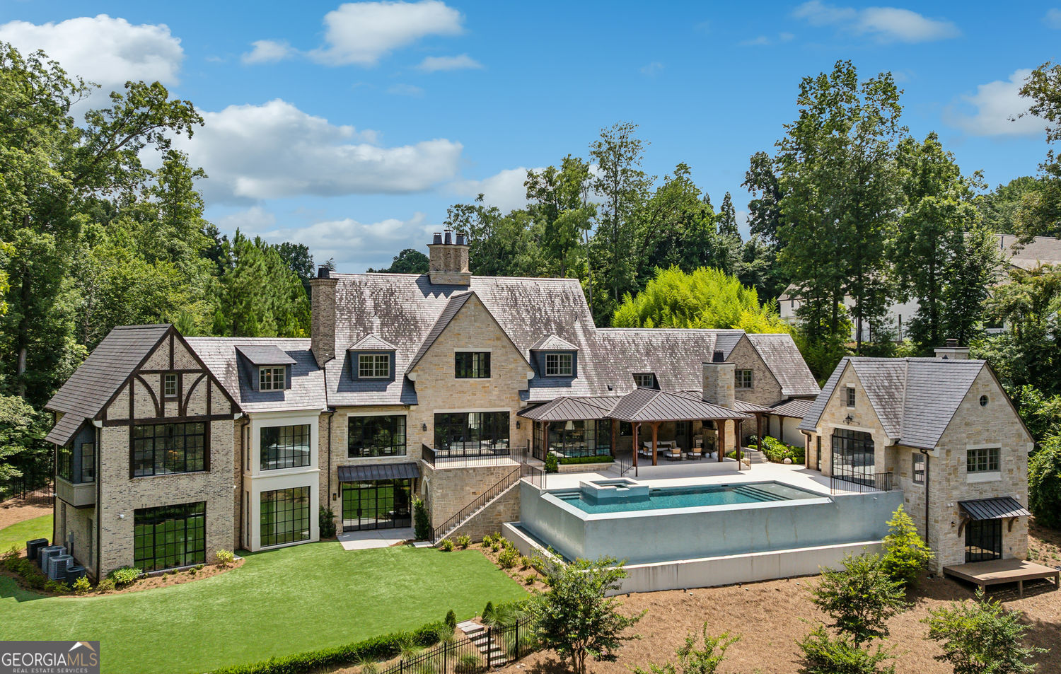 Sandy Springs, Georgia 30327, United States, 7 Bedrooms Bedrooms, ,10 BathroomsBathrooms,Residential,Active,171672