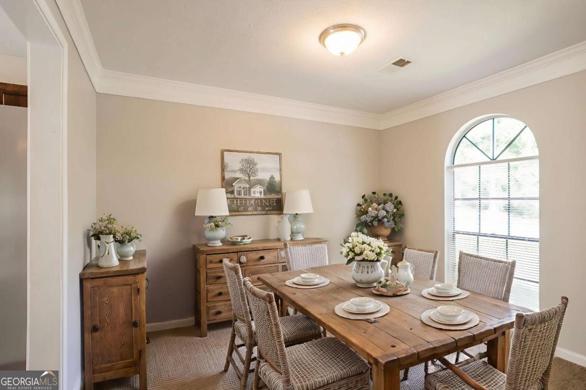 5404 Biffle Downs RD